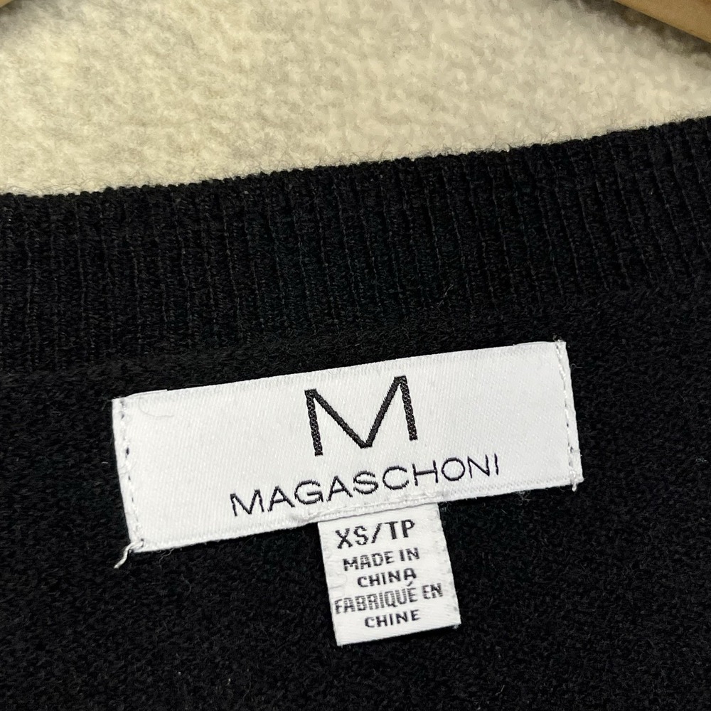 Magaschoni 100% Cashmere Black V-Neck Sweater Women's Size XS - Picture 2 of 8